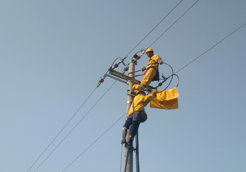 濟南至高清高速公路工程電力設施遷改工程——不停電作業(yè)項目：帶電電纜環(huán)網現(xiàn)場
