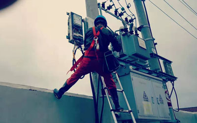 燒毀的電表箱修復(fù)2.jpg